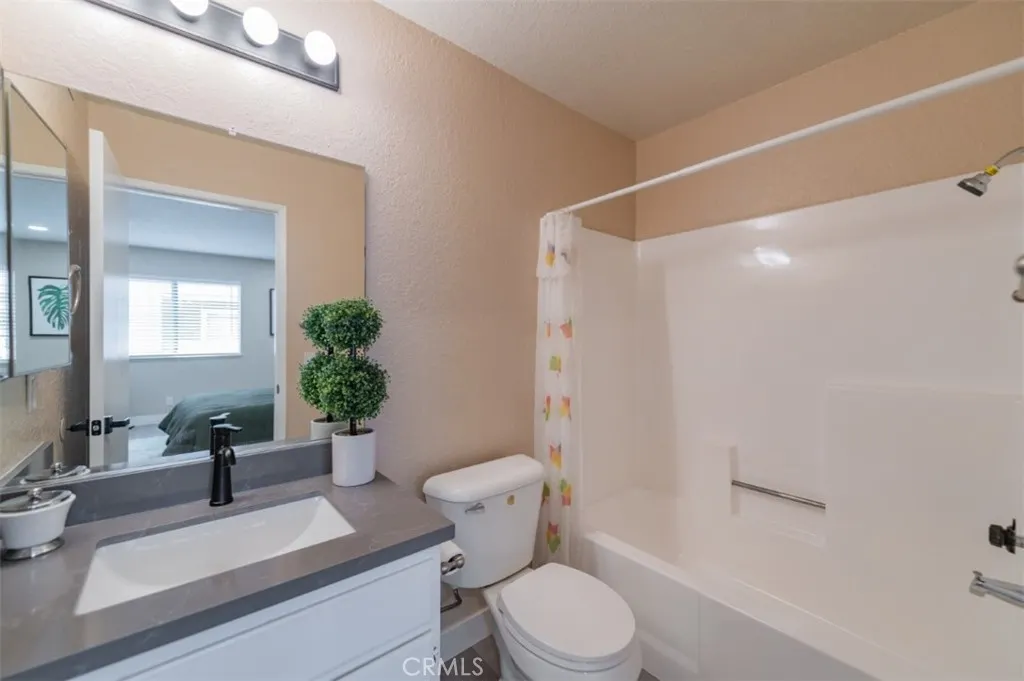 1309 W Mission Boulevard, #127