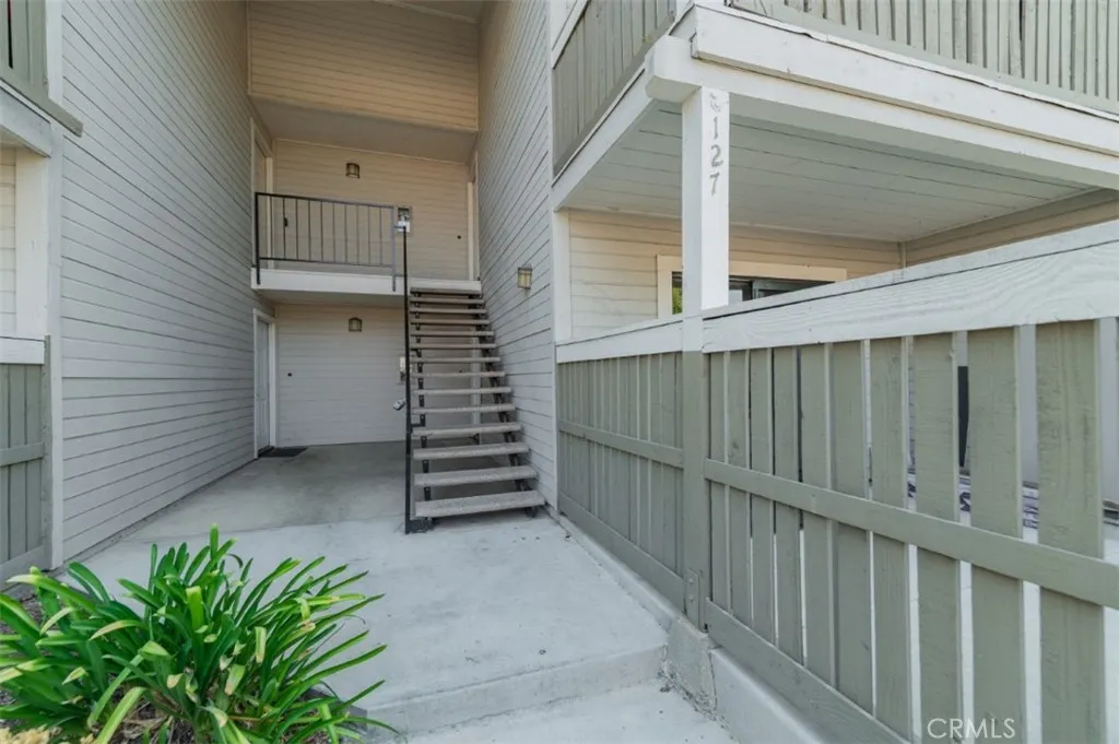 1309 W Mission Boulevard, #127