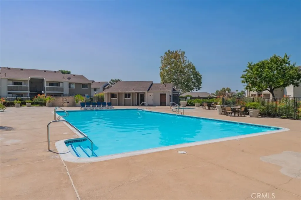 1309 W Mission Boulevard, #127