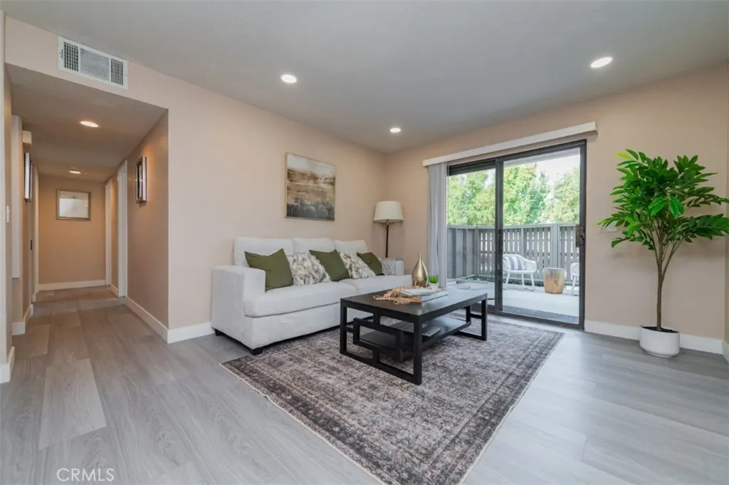 1309 W Mission Boulevard, #127