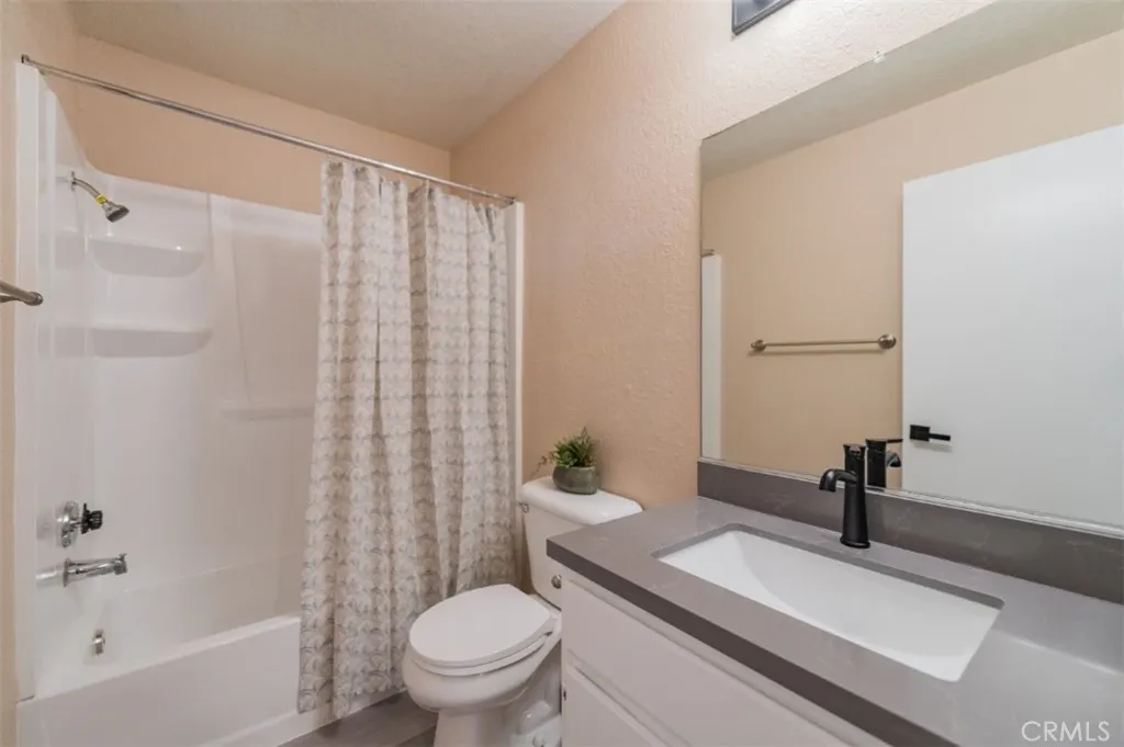 1309 W Mission Boulevard, #127