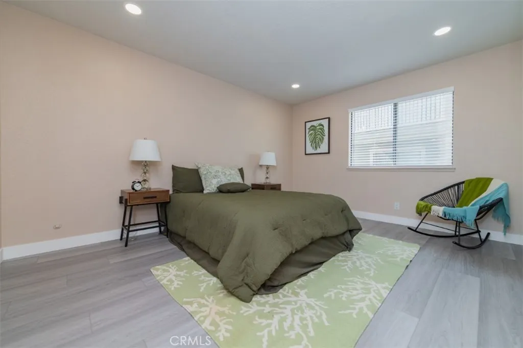 1309 W Mission Boulevard, #127