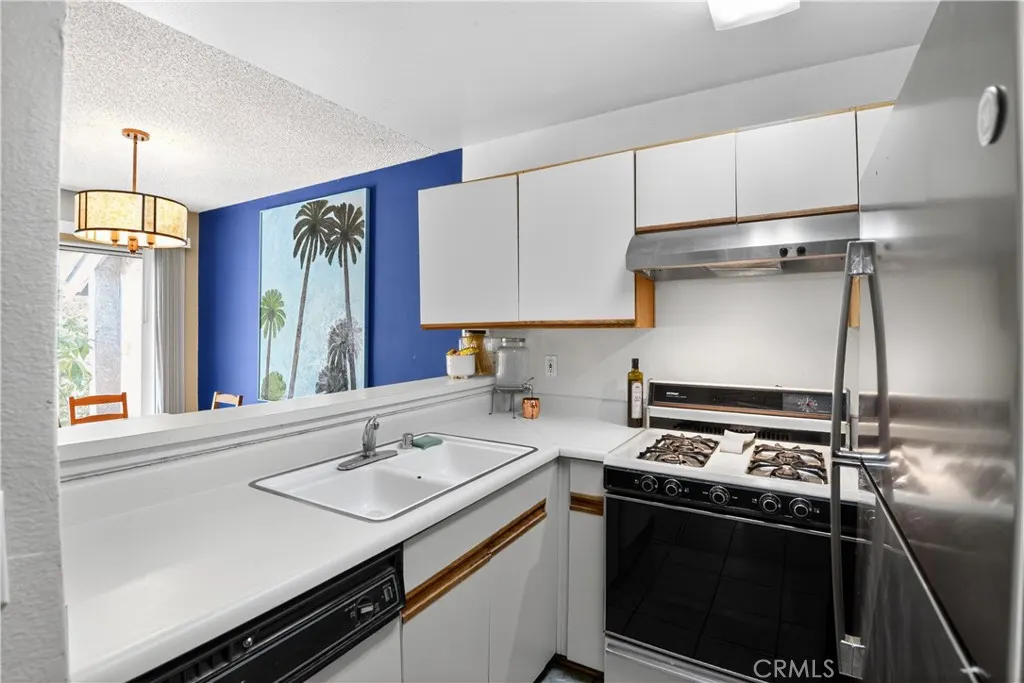 2410 N Towne Avenue, #63