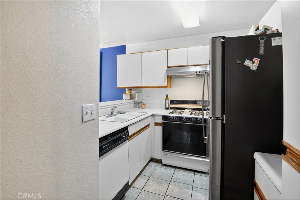2410 N Towne Avenue, #63