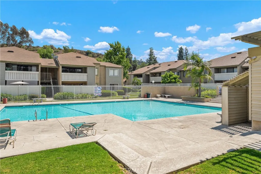 81 Carriage Way, #221