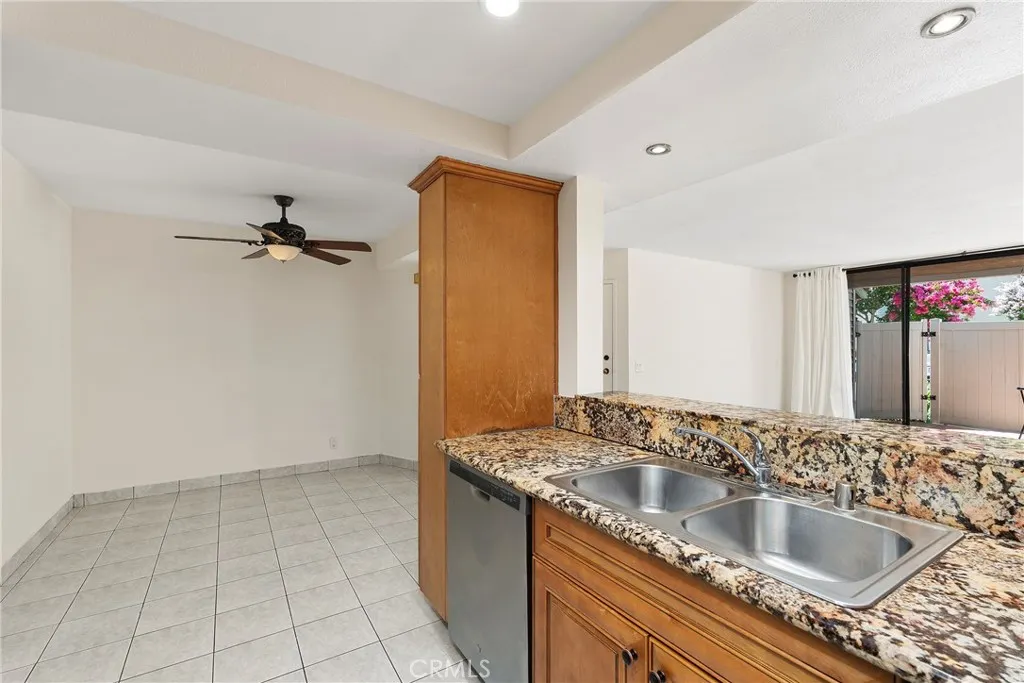 81 Carriage Way, #221