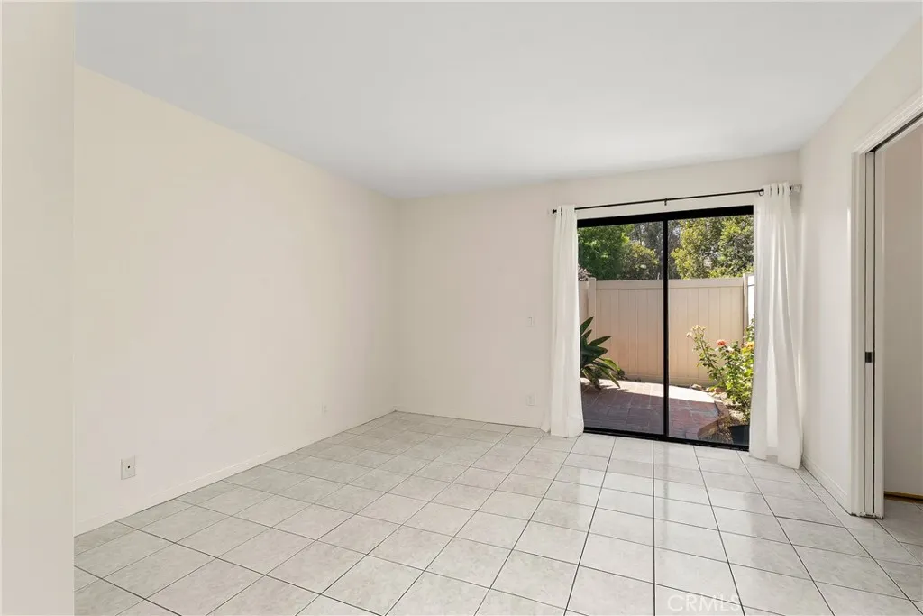 81 Carriage Way, #221