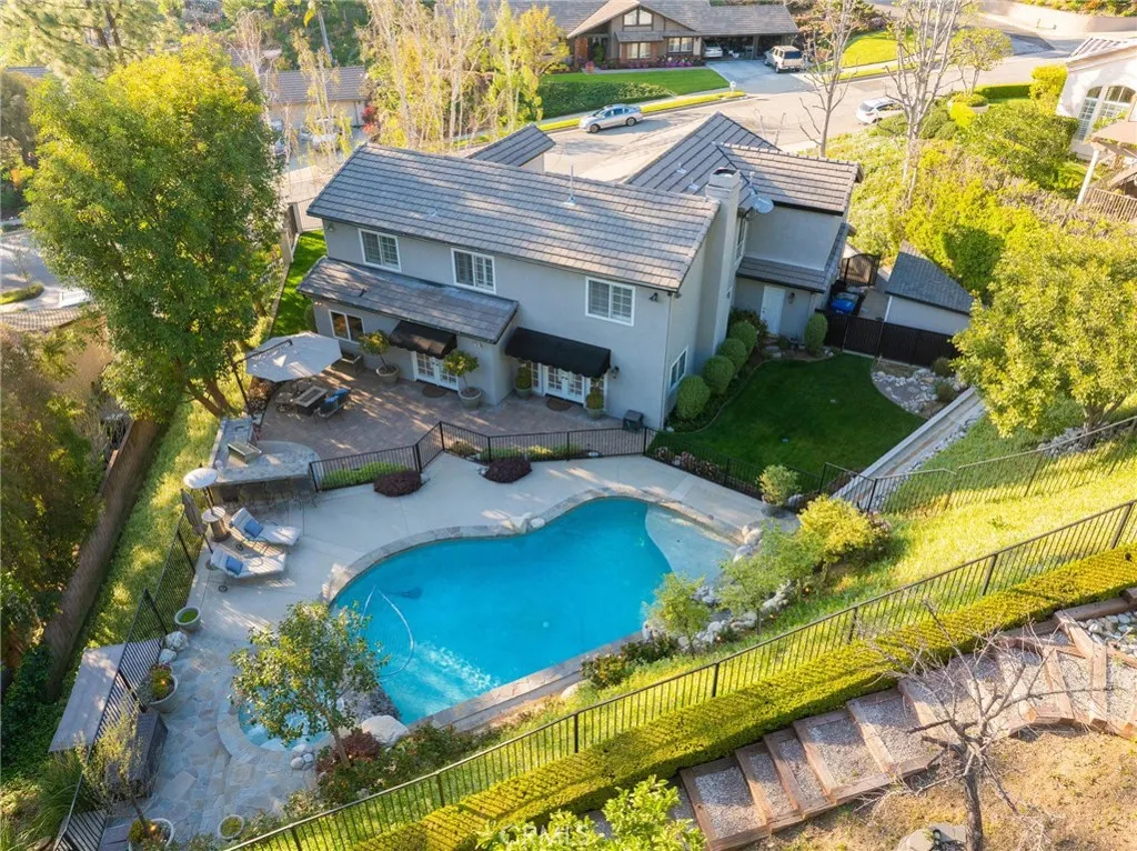 728 Beaverbrook Lane