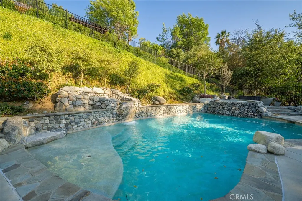 728 Beaverbrook Lane