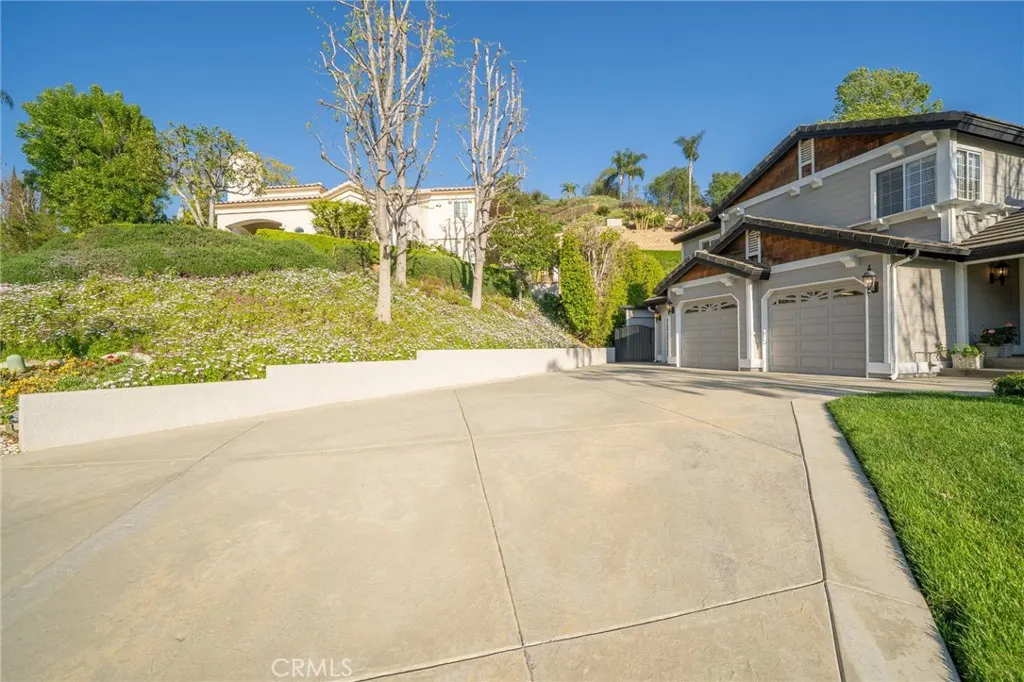728 Beaverbrook Lane