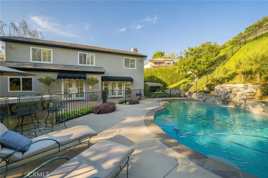 728 Beaverbrook Lane