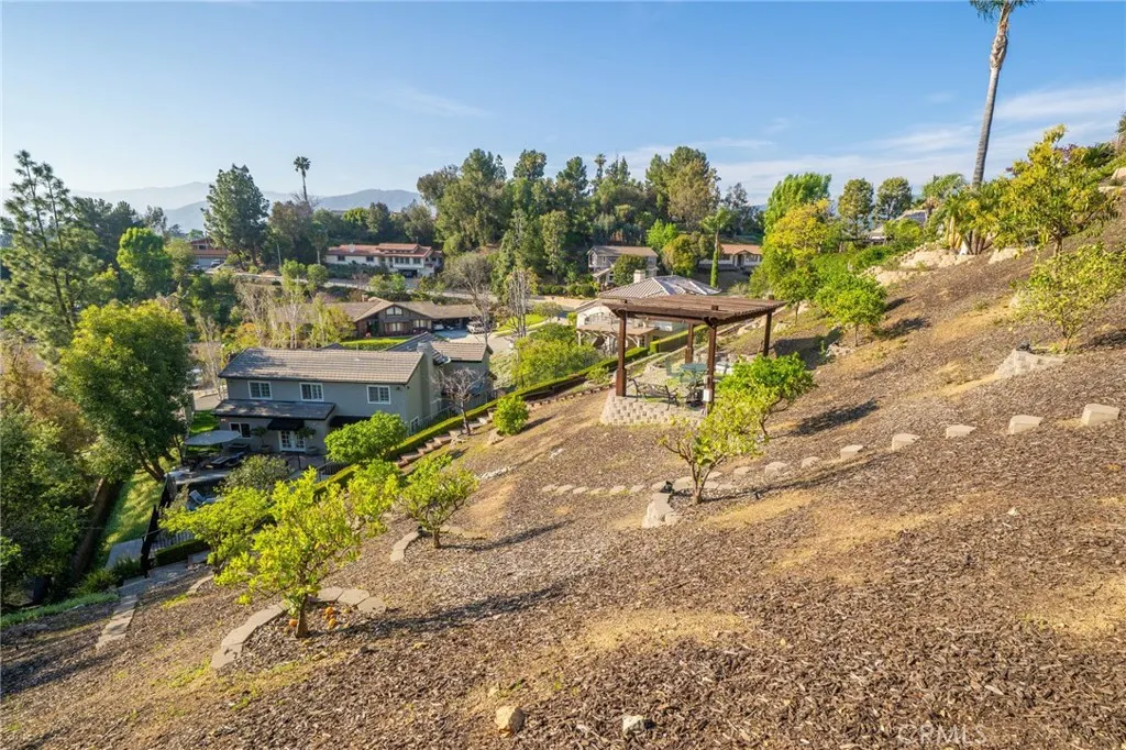728 Beaverbrook Lane