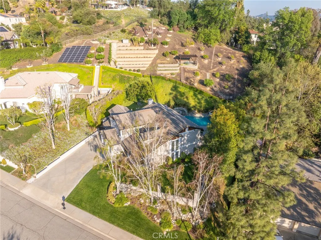 728 Beaverbrook Lane
