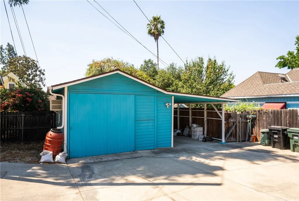 211 E Virginia Avenue
