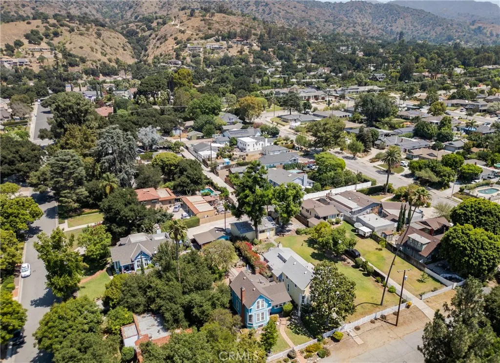 211 E Virginia Avenue