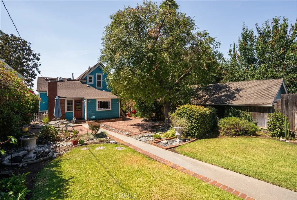 211 E Virginia Avenue