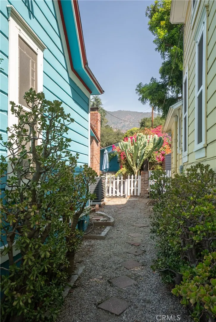 211 E Virginia Avenue