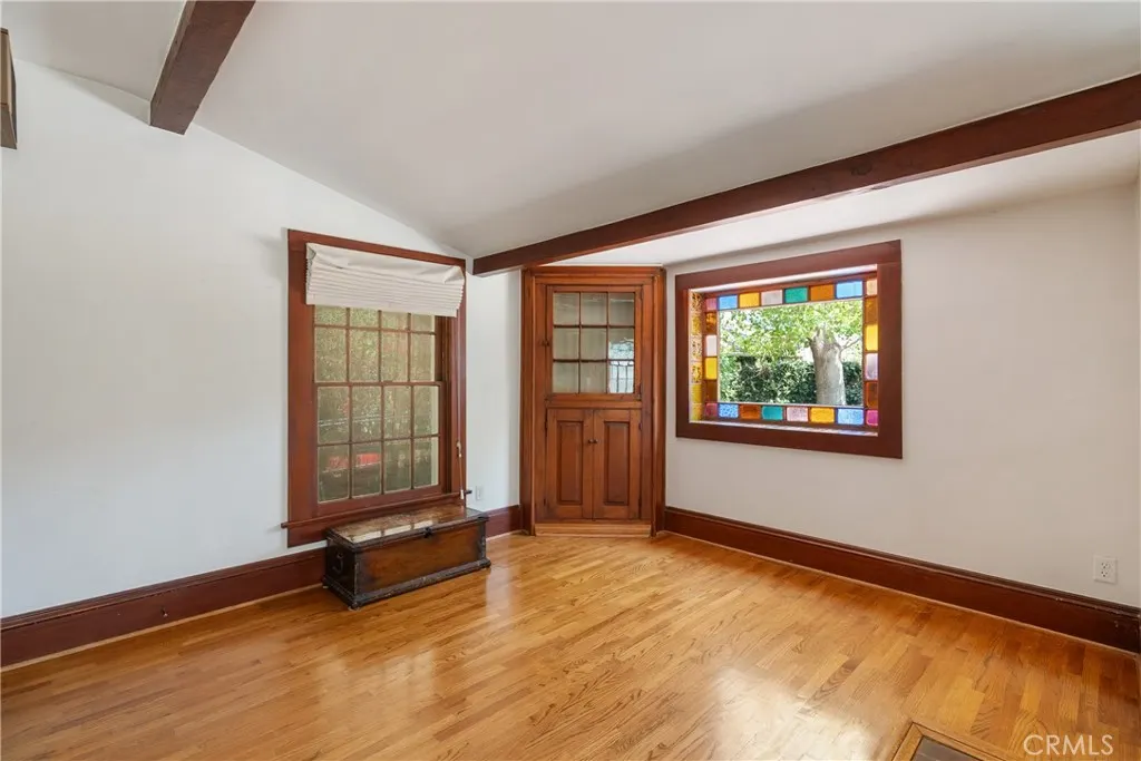 211 E Virginia Avenue