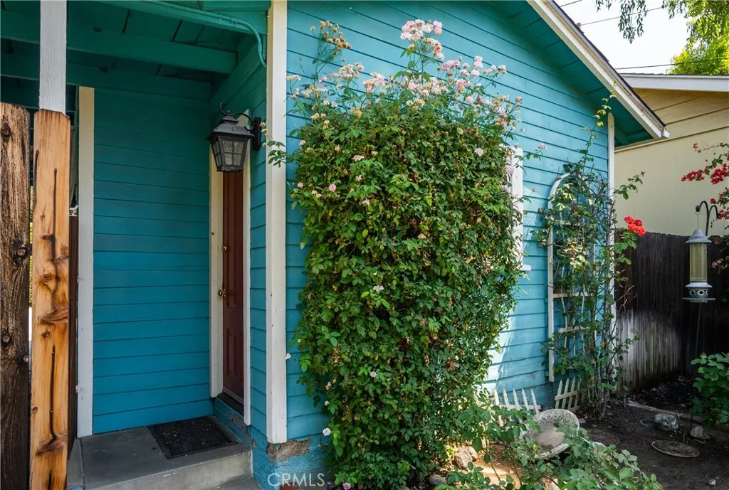 211 E Virginia Avenue