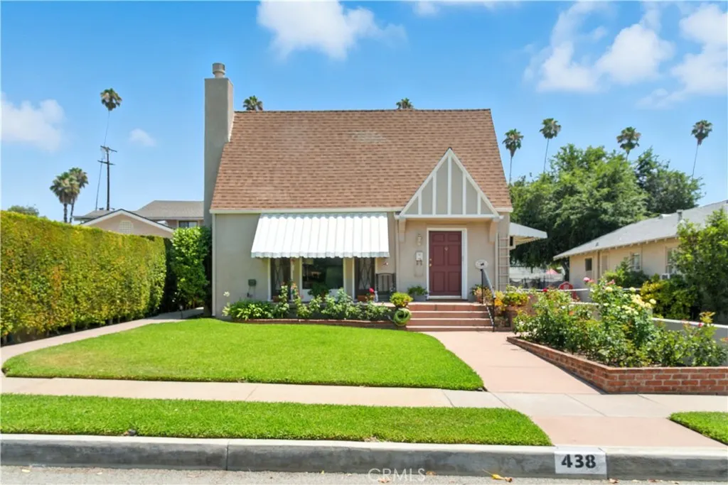 438 N Pasadena Avenue