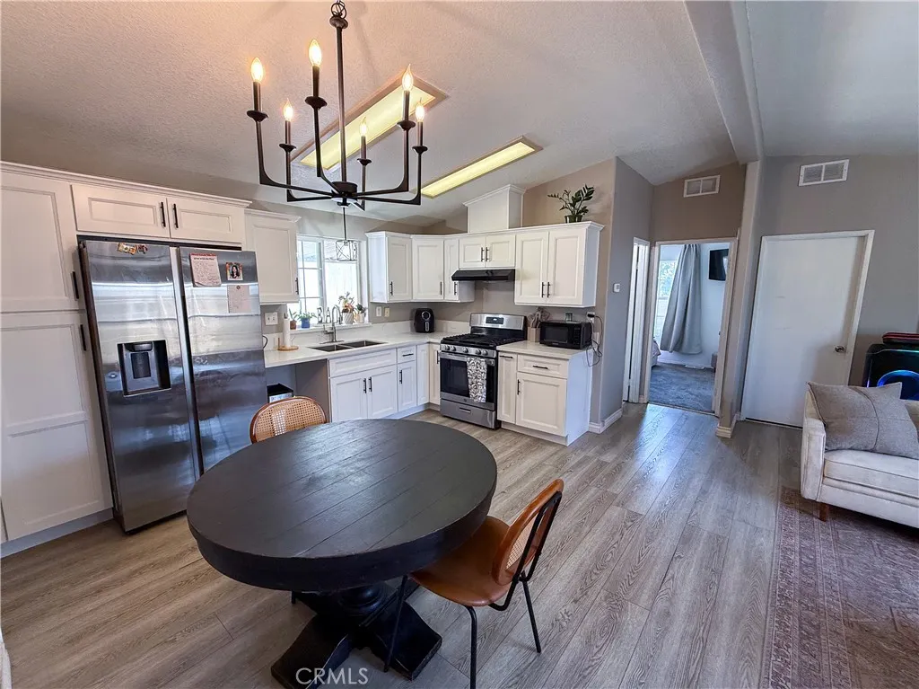 2139 E 4th Street, #176