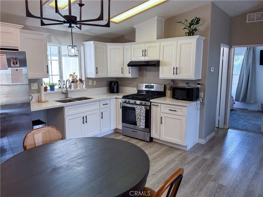 2139 E 4th Street, #176