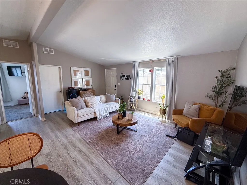 2139 E 4th Street, #176