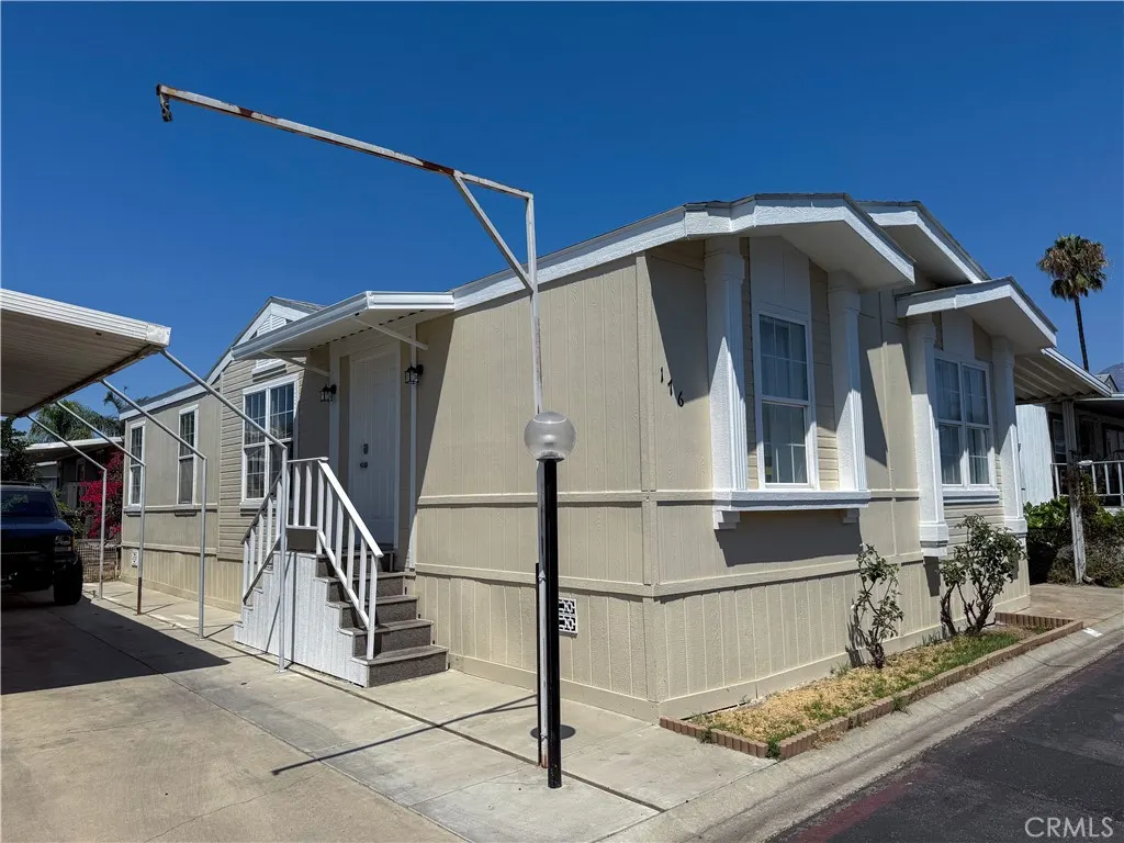 2139 E 4th Street, #176