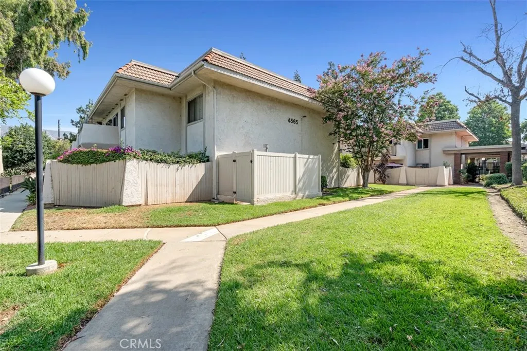 4565 Ramona Avenue, #4