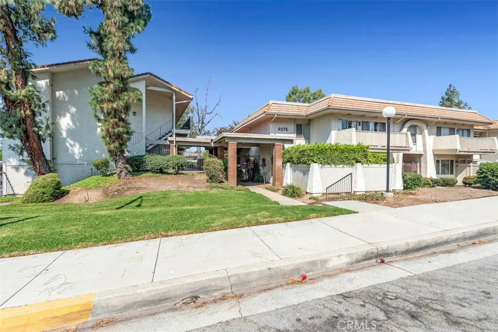 4565 Ramona Avenue, #4