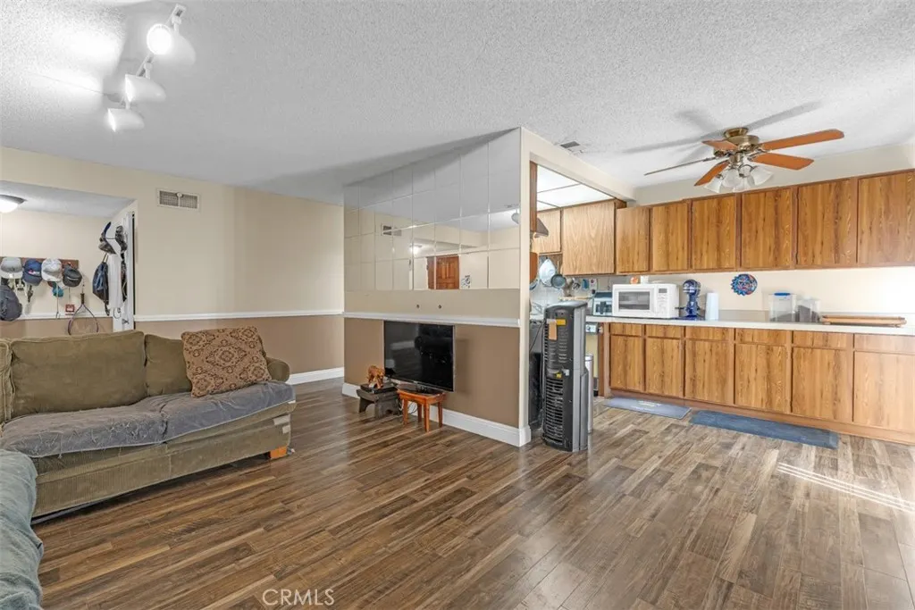 4565 Ramona Avenue, #4