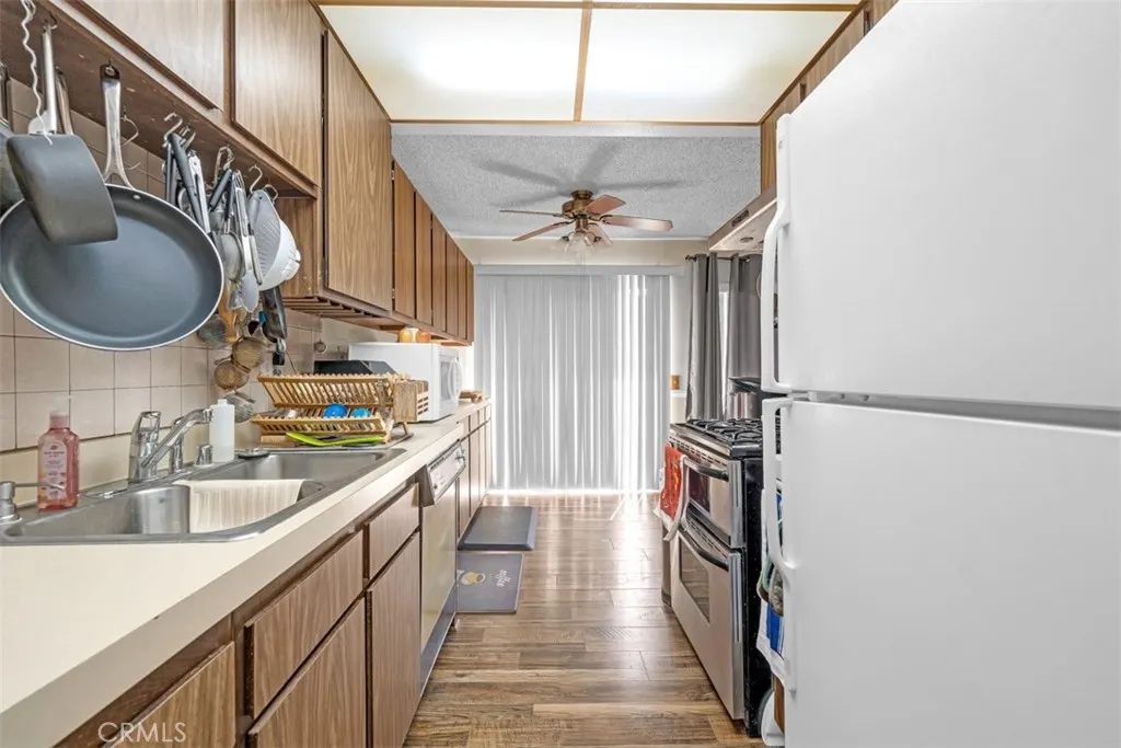 4565 Ramona Avenue, #4