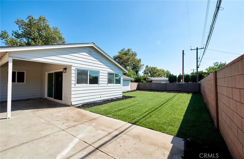 1403 N Siesta Avenue