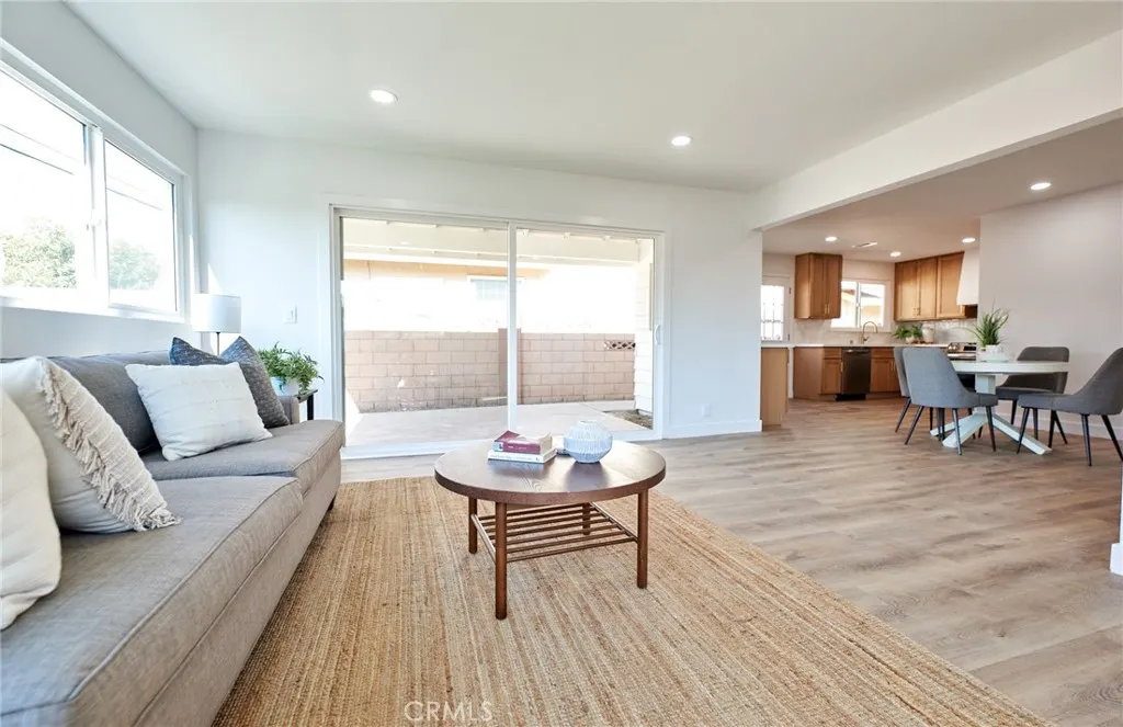 1403 N Siesta Avenue