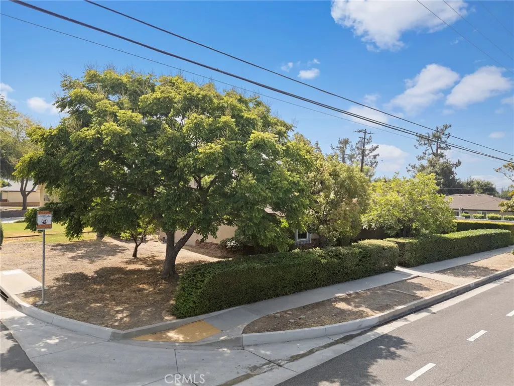 430 N Loraine Avenue