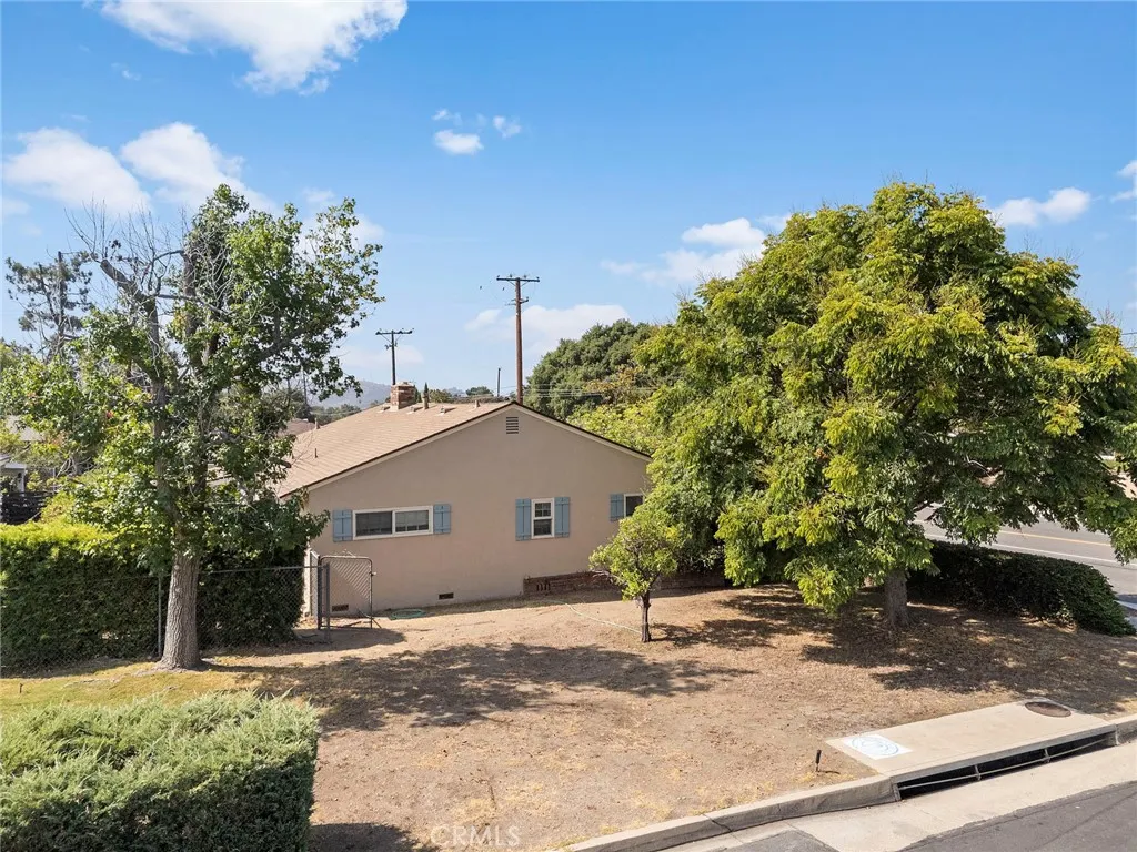 430 N Loraine Avenue
