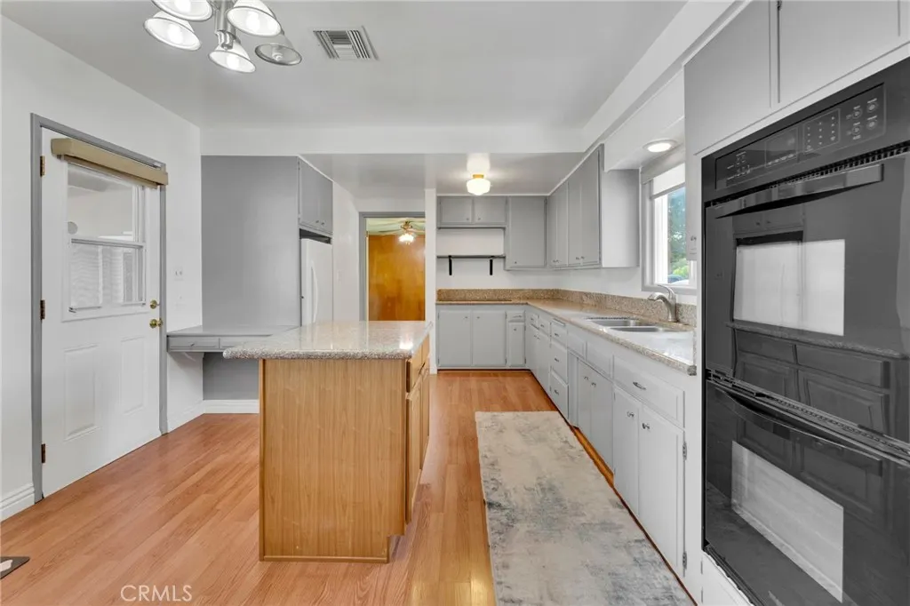 768 W Chester Road