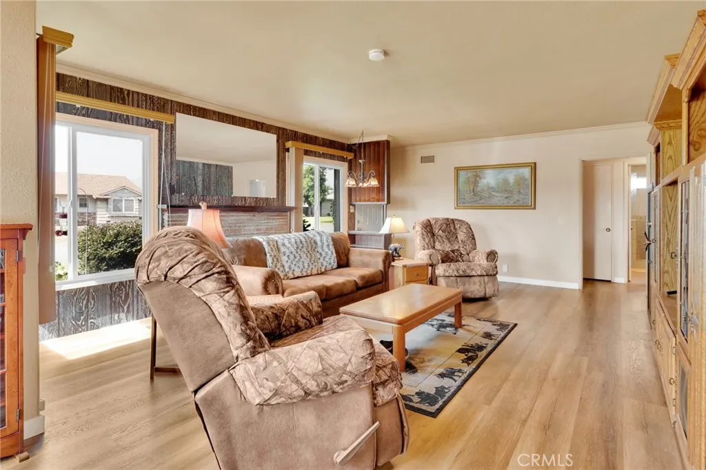 768 W Chester Road