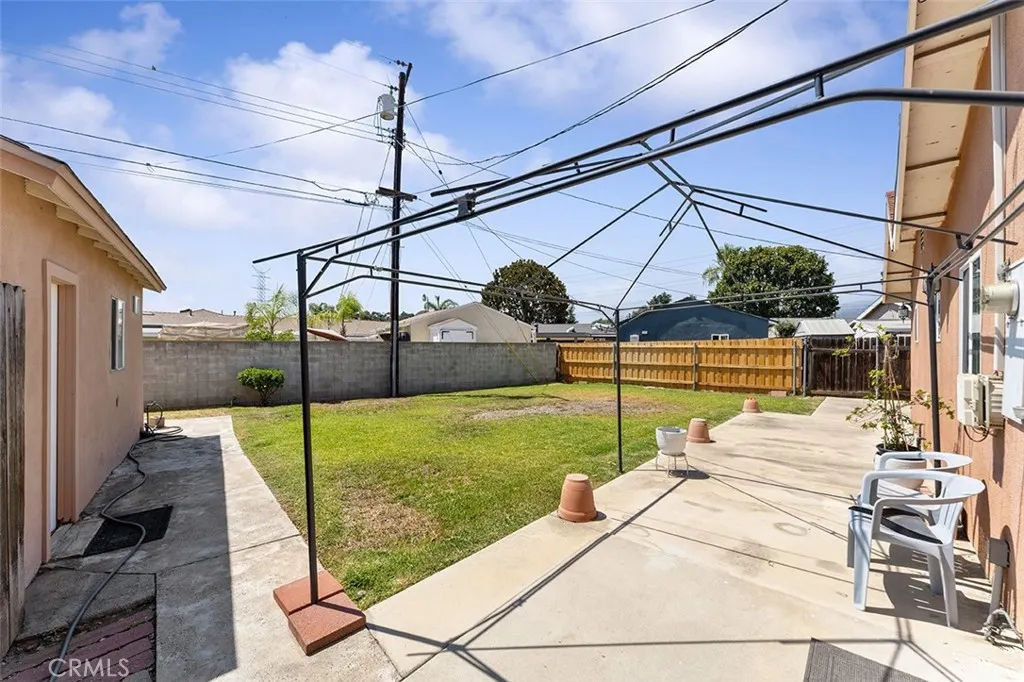 5441 N Calera Avenue