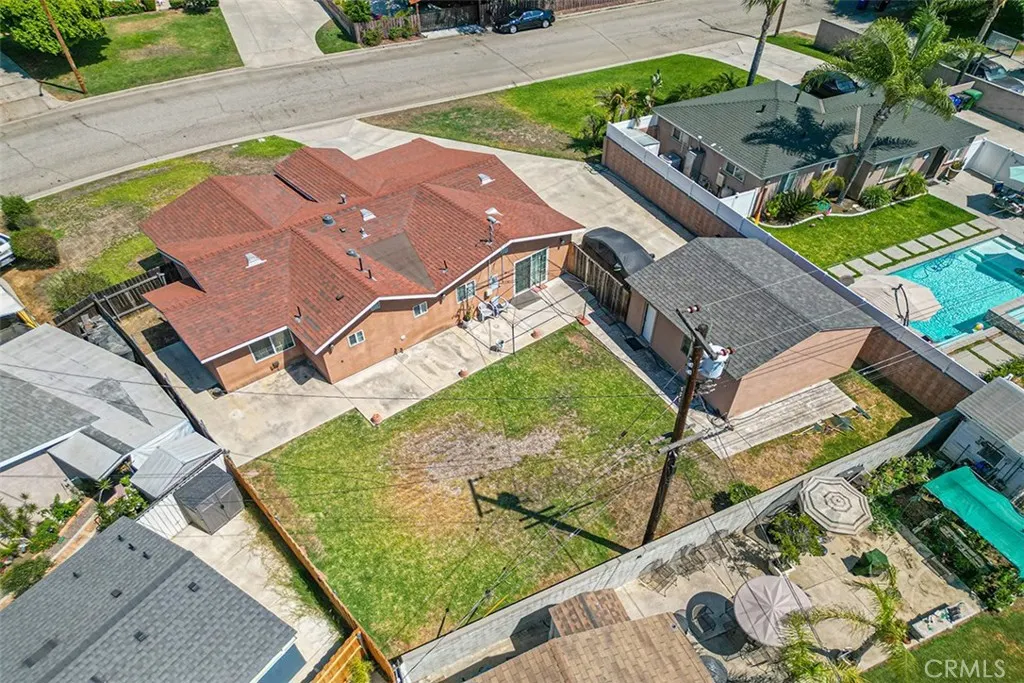 5441 N Calera Avenue
