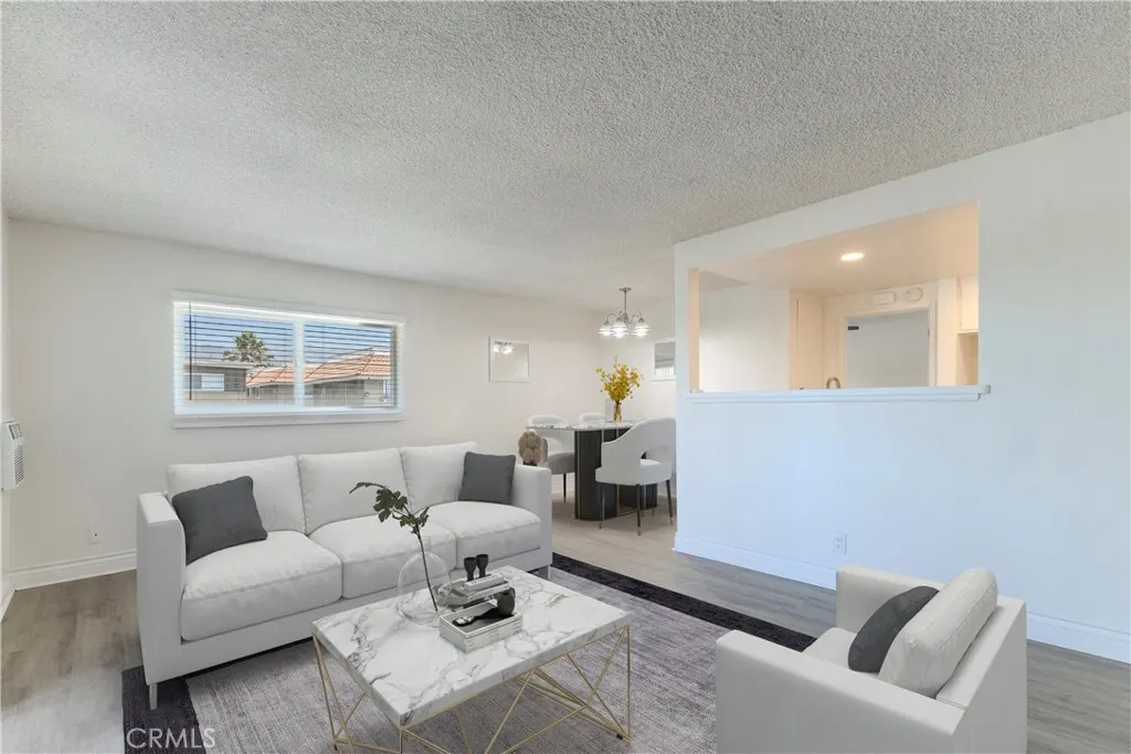 1652 E Kingsley Avenue, #7
