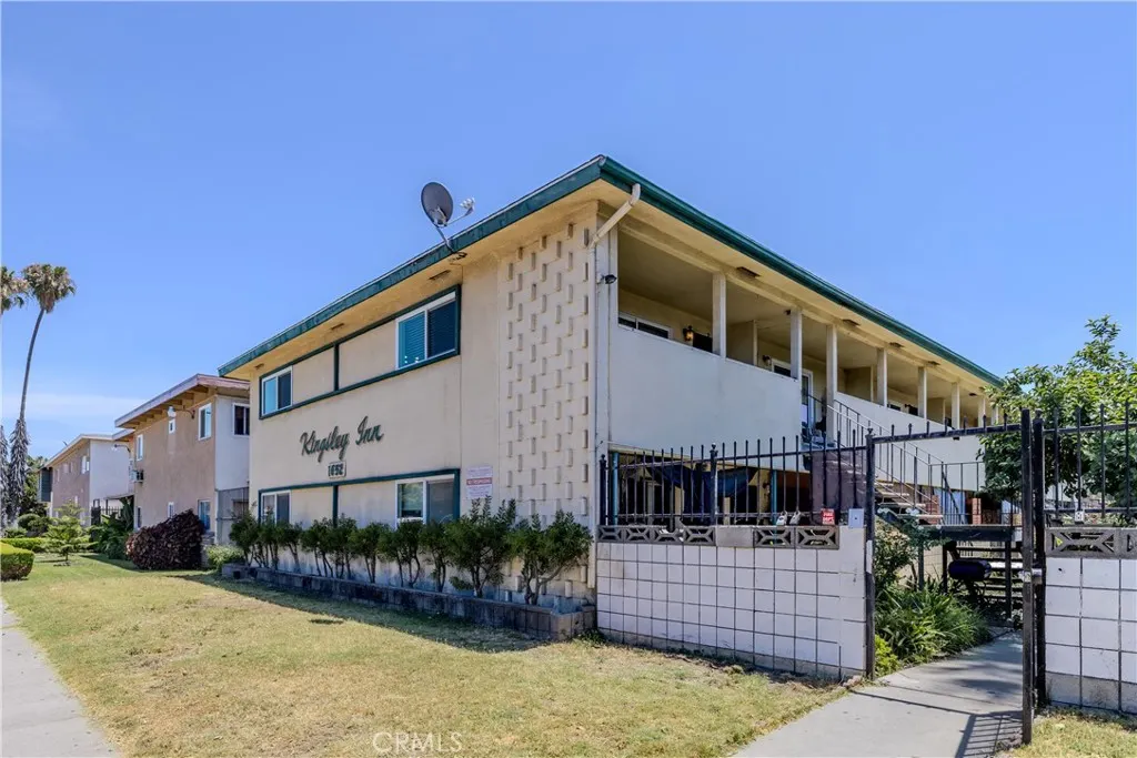 1652 E Kingsley Avenue, #7