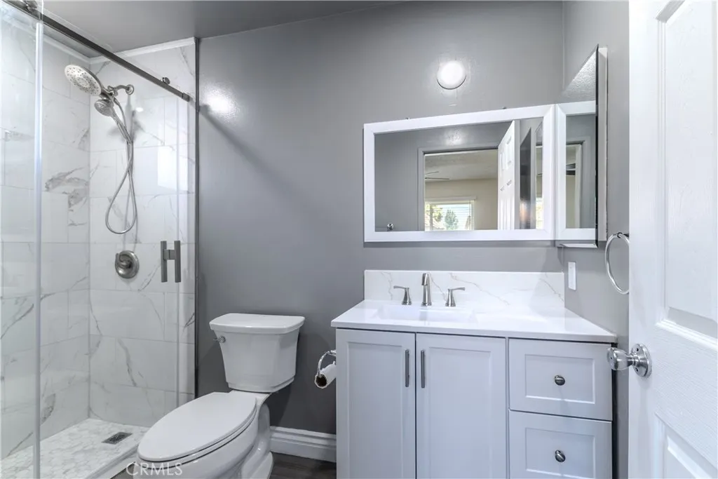 1652 E Kingsley Avenue, #7