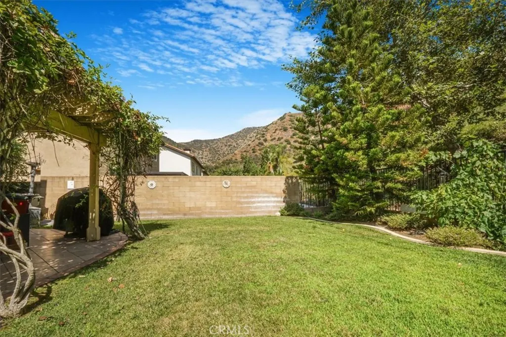 57 Mountain Laurel Way