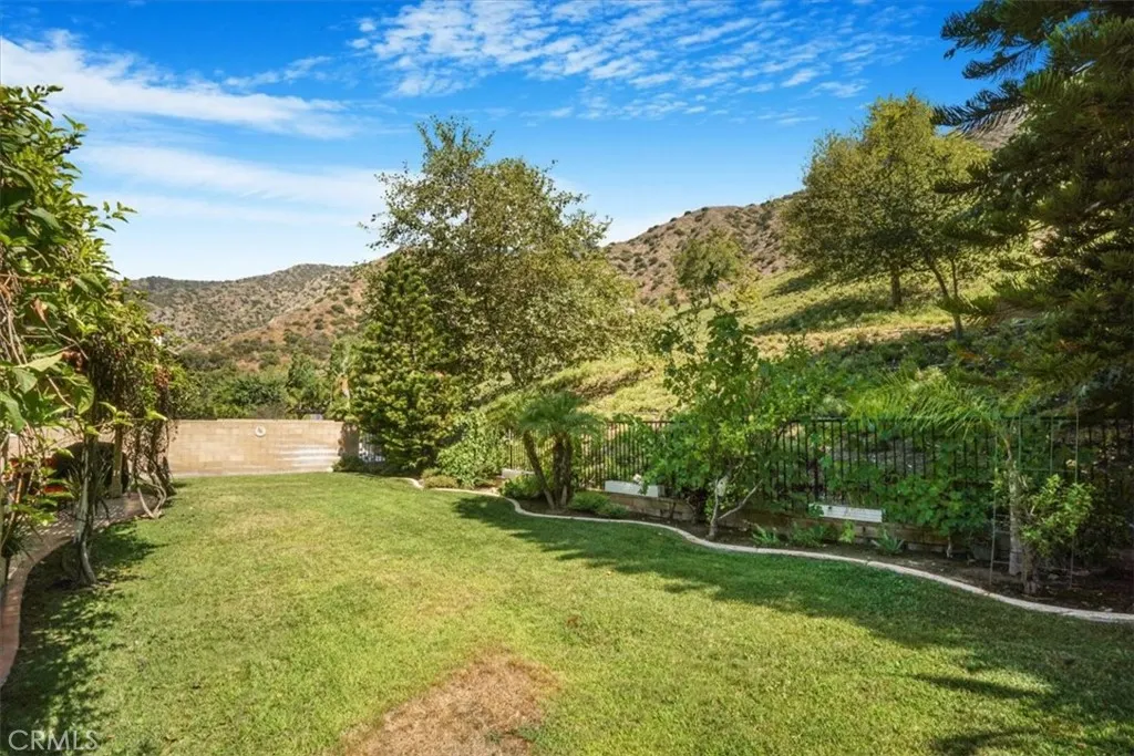 57 Mountain Laurel Way