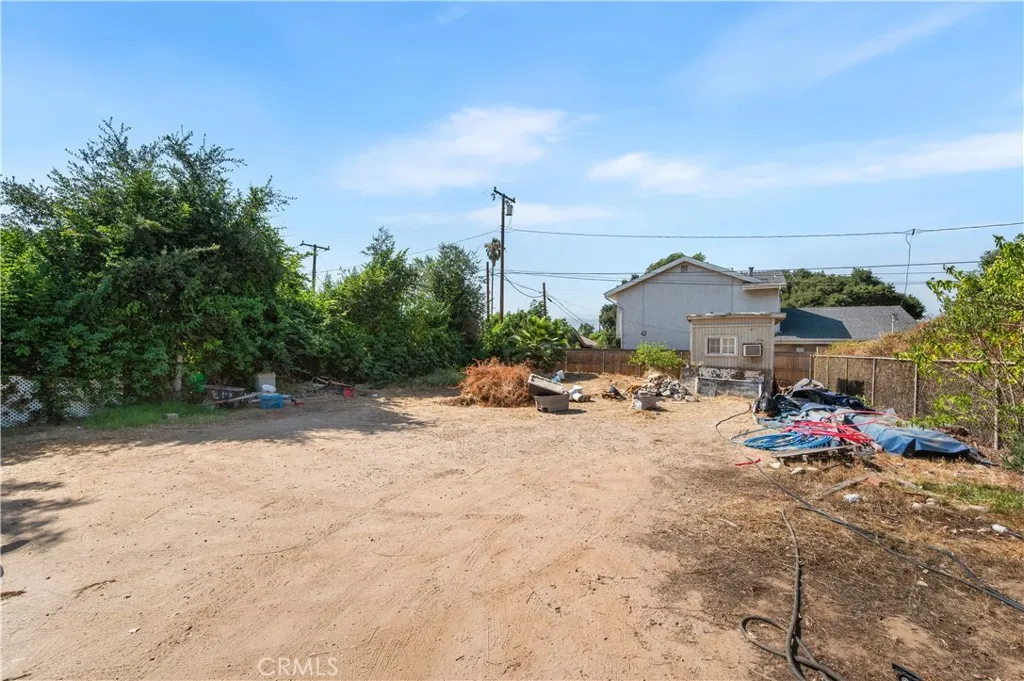 4421 N Sunflower Avenue