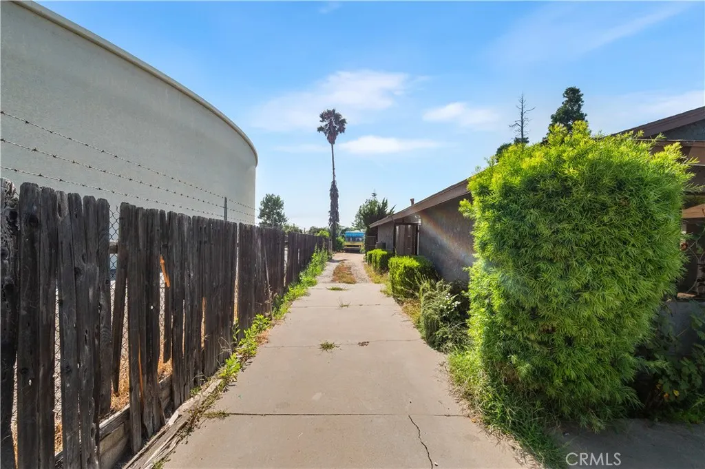 4421 N Sunflower Avenue