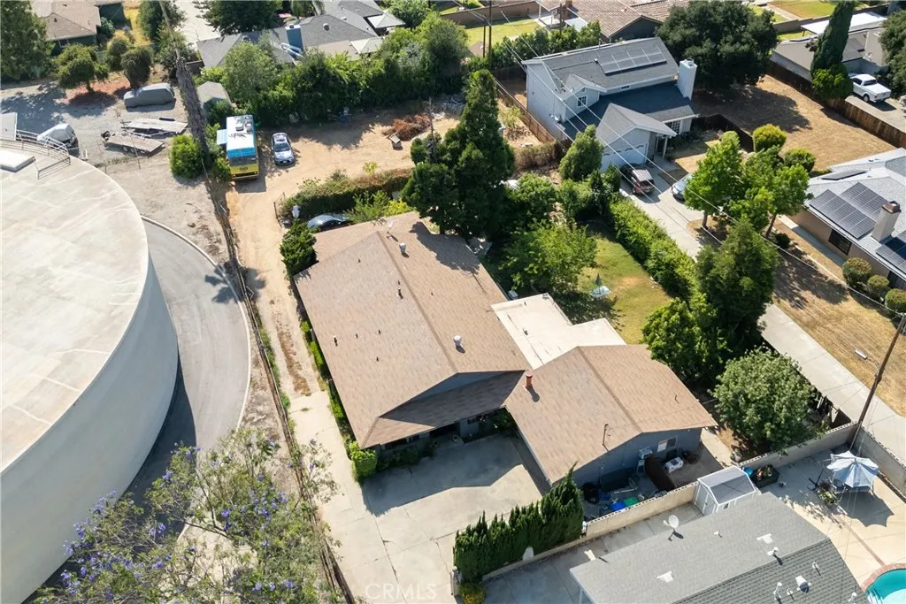 4421 N Sunflower Avenue