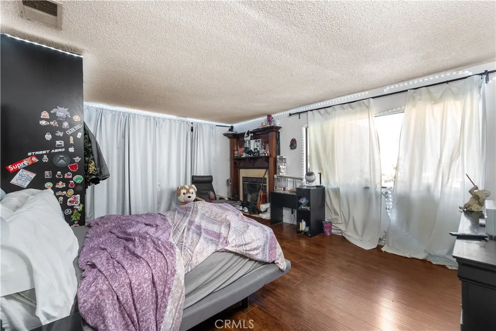 4421 N Sunflower Avenue