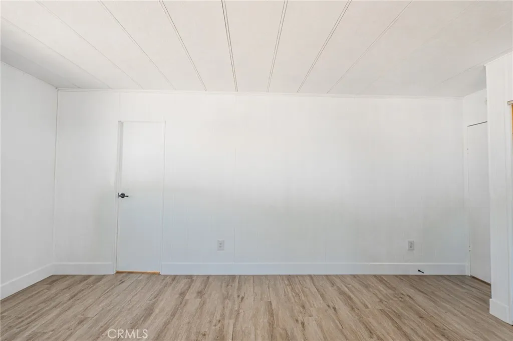 3530 Damien, #202